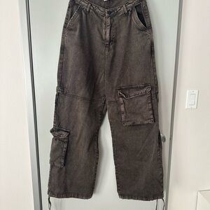 Sistersandseekers cargo pants